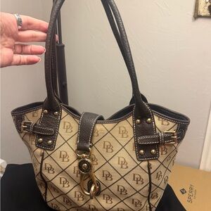 Vintage Dooney & Bourke Tulip Satchel in Brown & Tan Logo Purse w/ Lock Strap